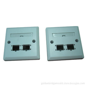 Plastic injection mold for interwork cable socket